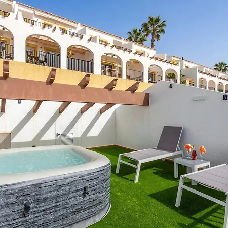 With Jacuzzi In Calp, 70 M², 4 Guests كاليبي